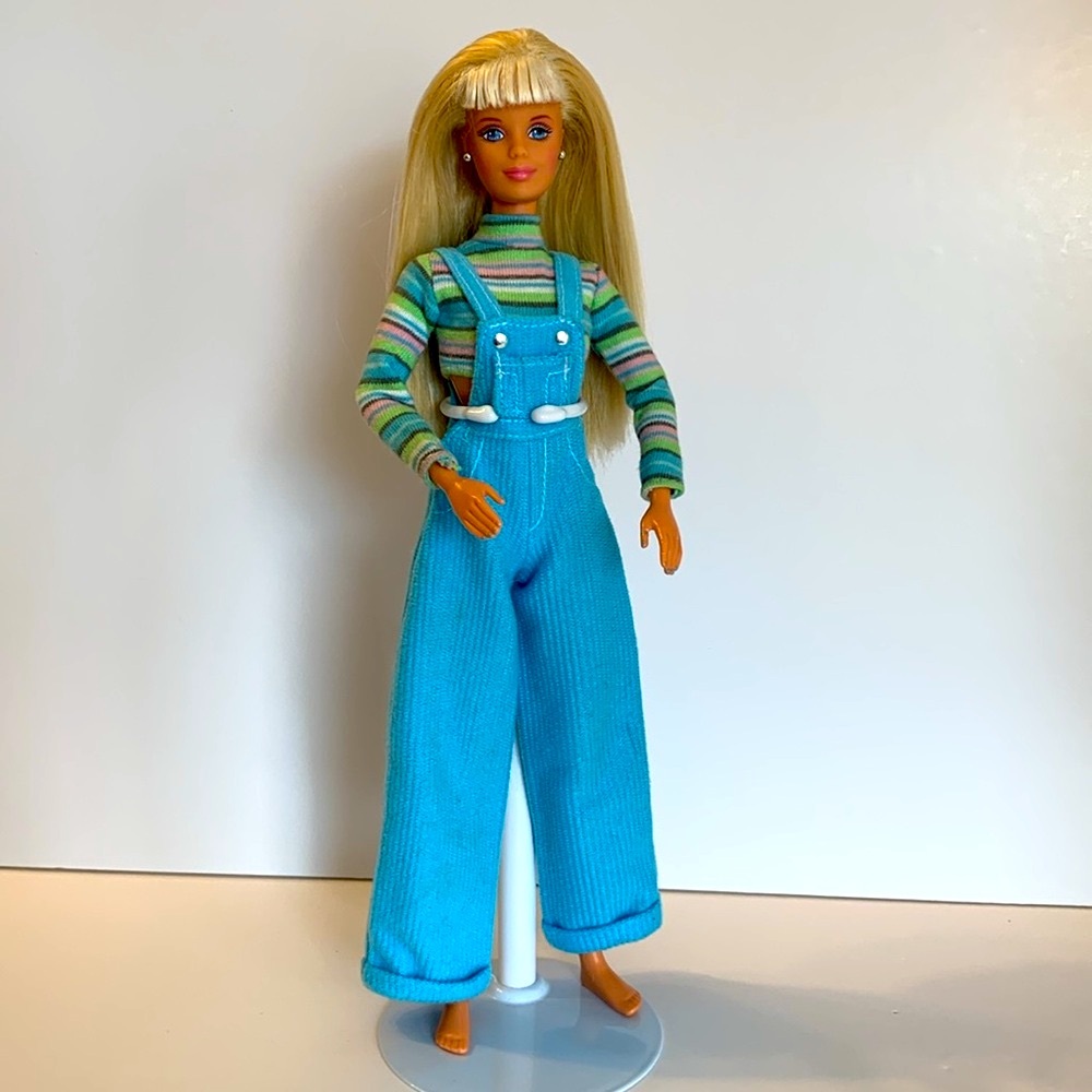 Cool Blue Barbie #20122 from 1997/98 Cool Colors Collection